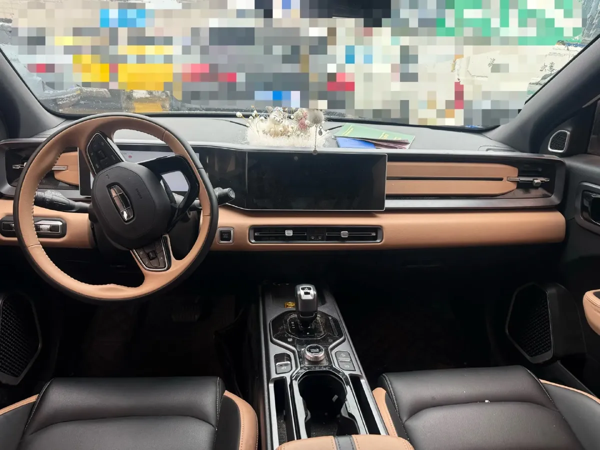 2023 Geely ICON 1.5T 181HP L4 7DCT,autocango,china used car exporter,china ev exporter,chinese used car exporter,chinese used ev exporter