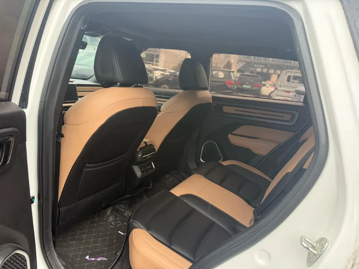 2023 Geely ICON 1.5T 181HP L4 7DCT,autocango,china used car exporter,china ev exporter,chinese used car exporter,chinese used ev exporter