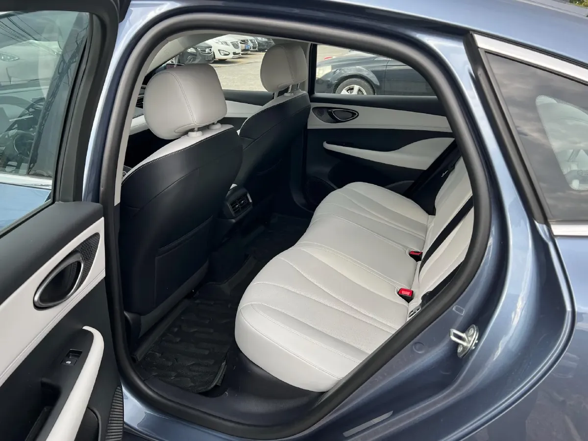 2025 BYD Seal05 DM-i 1.5L 101HP L4 E-CVT PHEV 15.87KWH,autocango,china used car exporter,china ev exporter,chinese used car exporter,chinese used ev exporter