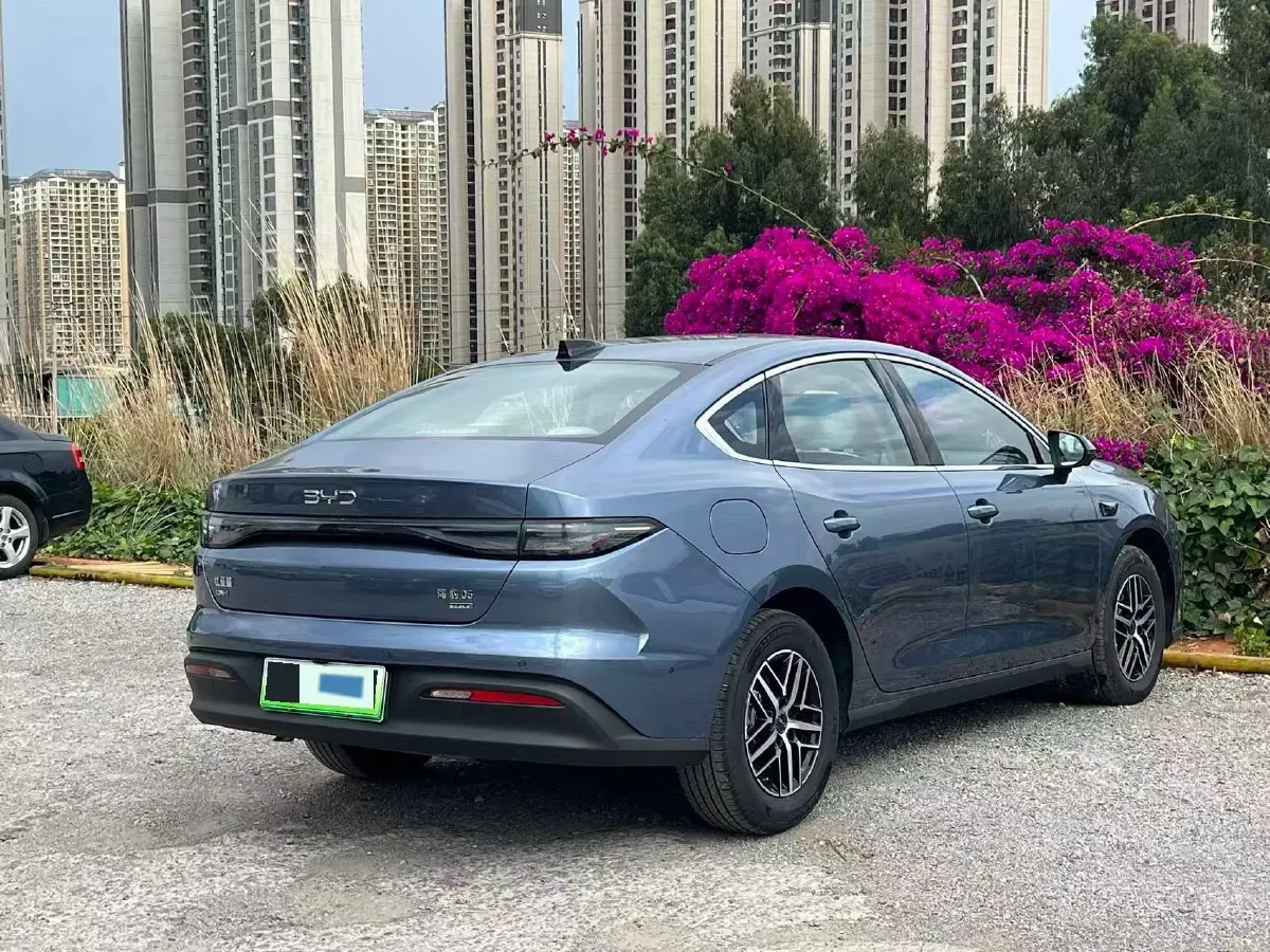2025 BYD Seal05 DM-i 1.5L 101HP L4 E-CVT PHEV 15.87KWH,autocango,china used car exporter,china ev exporter,chinese used car exporter,chinese used ev exporter