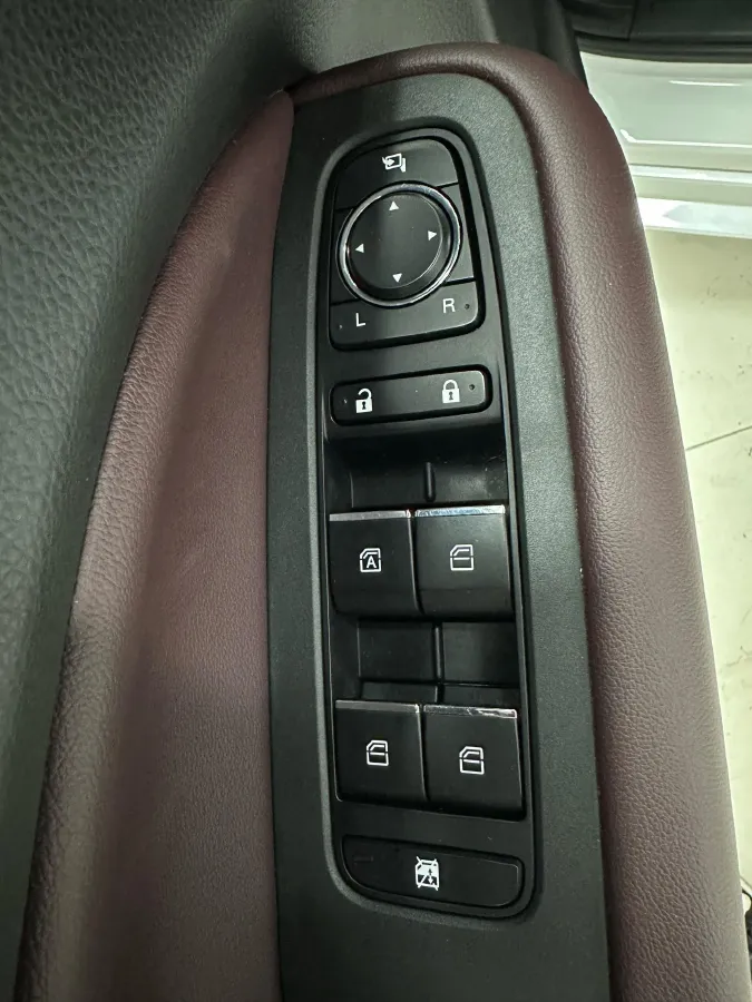 2021 GAC Trumpchi M6 1.5T 169HP L4 6AT,autocango,china used car exporter,china ev exporter,chinese used car exporter,chinese used ev exporter