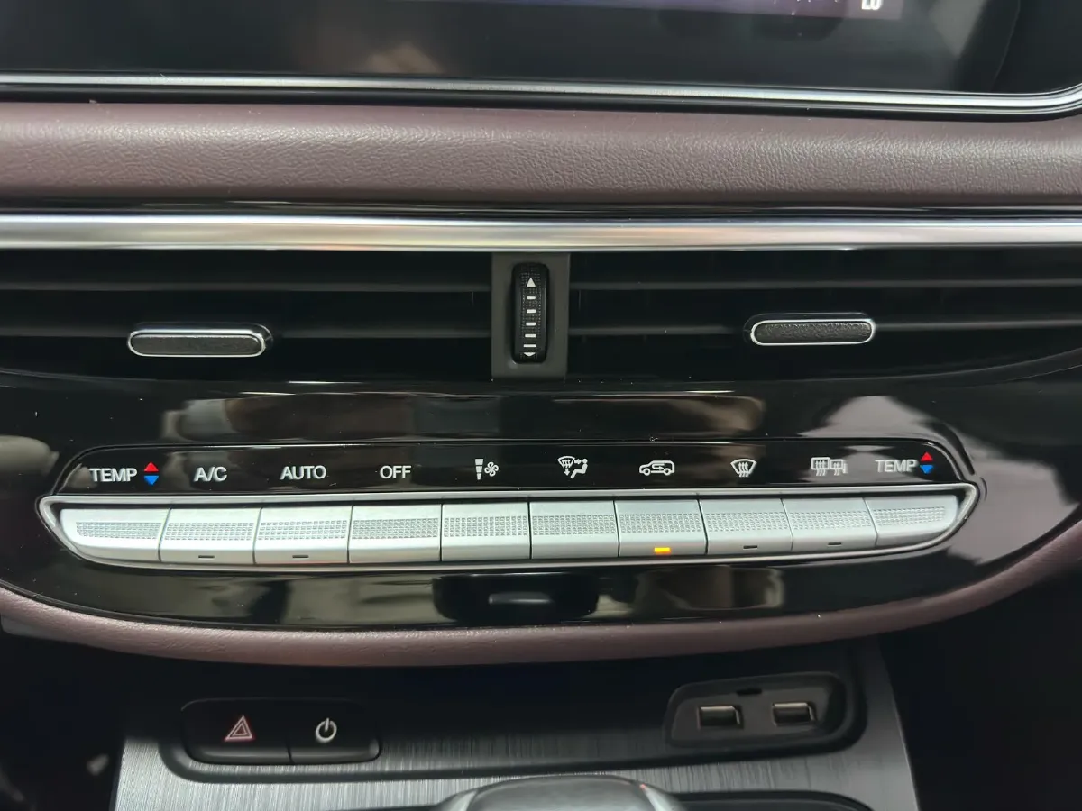 2021 GAC Trumpchi M6 1.5T 169HP L4 6AT,autocango,china used car exporter,china ev exporter,chinese used car exporter,chinese used ev exporter