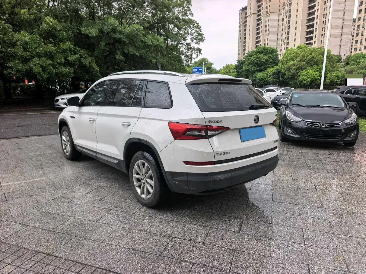 2018 Skoda Kodiak 2.0T 186HP L4 7DCT,autocango,china used car exporter,china ev exporter,chinese used car exporter,chinese used ev exporter