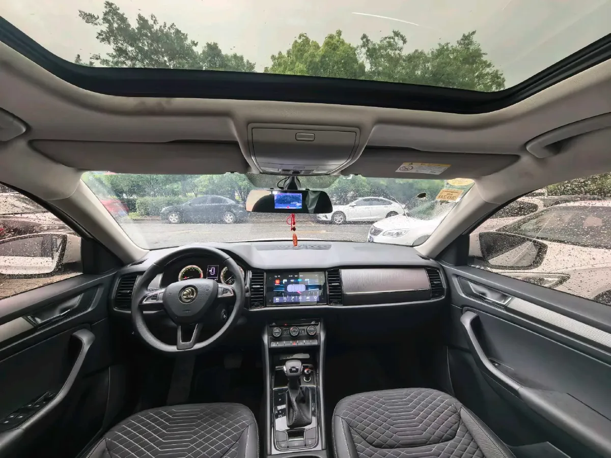 2018 Skoda Kodiak 2.0T 186HP L4 7DCT,autocango,china used car exporter,china ev exporter,chinese used car exporter,chinese used ev exporter