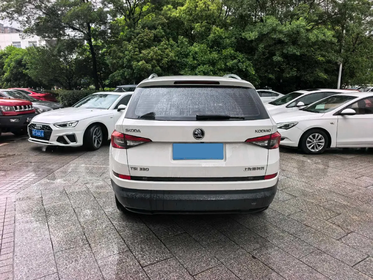 2018 Skoda Kodiak 2.0T 186HP L4 7DCT,autocango,china used car exporter,china ev exporter,chinese used car exporter,chinese used ev exporter
