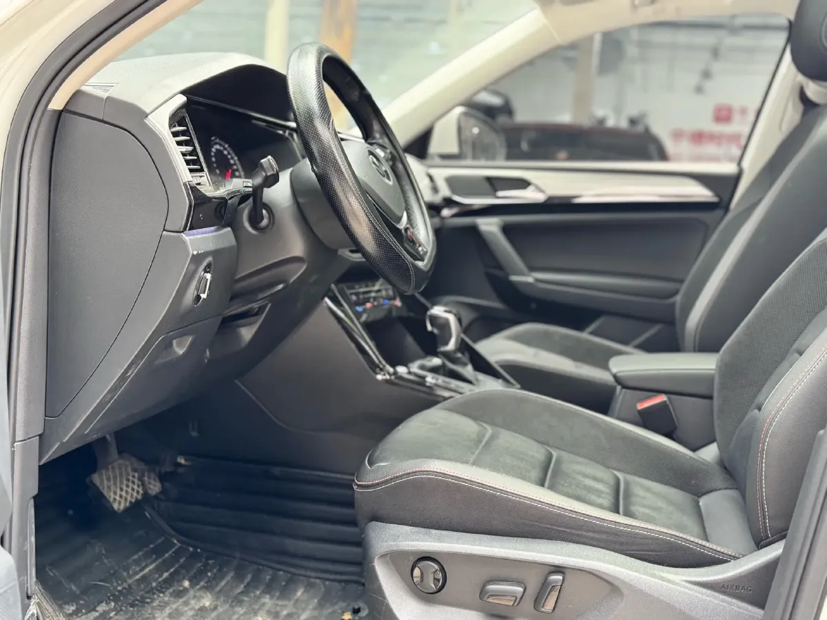 2021 Volkswagen Tayron 2.0T 186HP L4 7DCT,autocango,china used car exporter,china ev exporter,chinese used car exporter,chinese used ev exporter