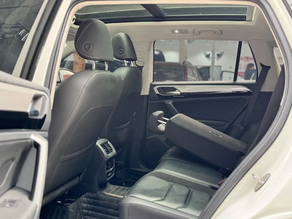 2021 Volkswagen Tayron 2.0T 186HP L4 7DCT,autocango,china used car exporter,china ev exporter,chinese used car exporter,chinese used ev exporter