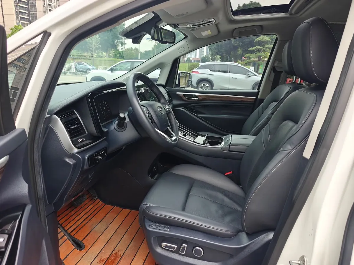 2021 GAC Trumpchi M8 2.0T 252HP L4 8AT,autocango,china used car exporter,china ev exporter,chinese used car exporter,chinese used ev exporter