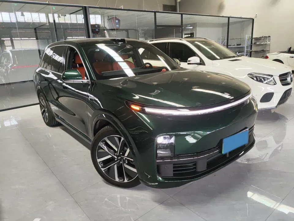 2024 Ford Bronco 2.3T 275HP L4 10AT,autocango,china used car exporter,china ev exporter,chinese used car exporter,chinese used ev exporter