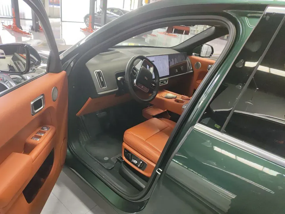 2024 Ford Bronco 2.3T 275HP L4 10AT,autocango,china used car exporter,china ev exporter,chinese used car exporter,chinese used ev exporter