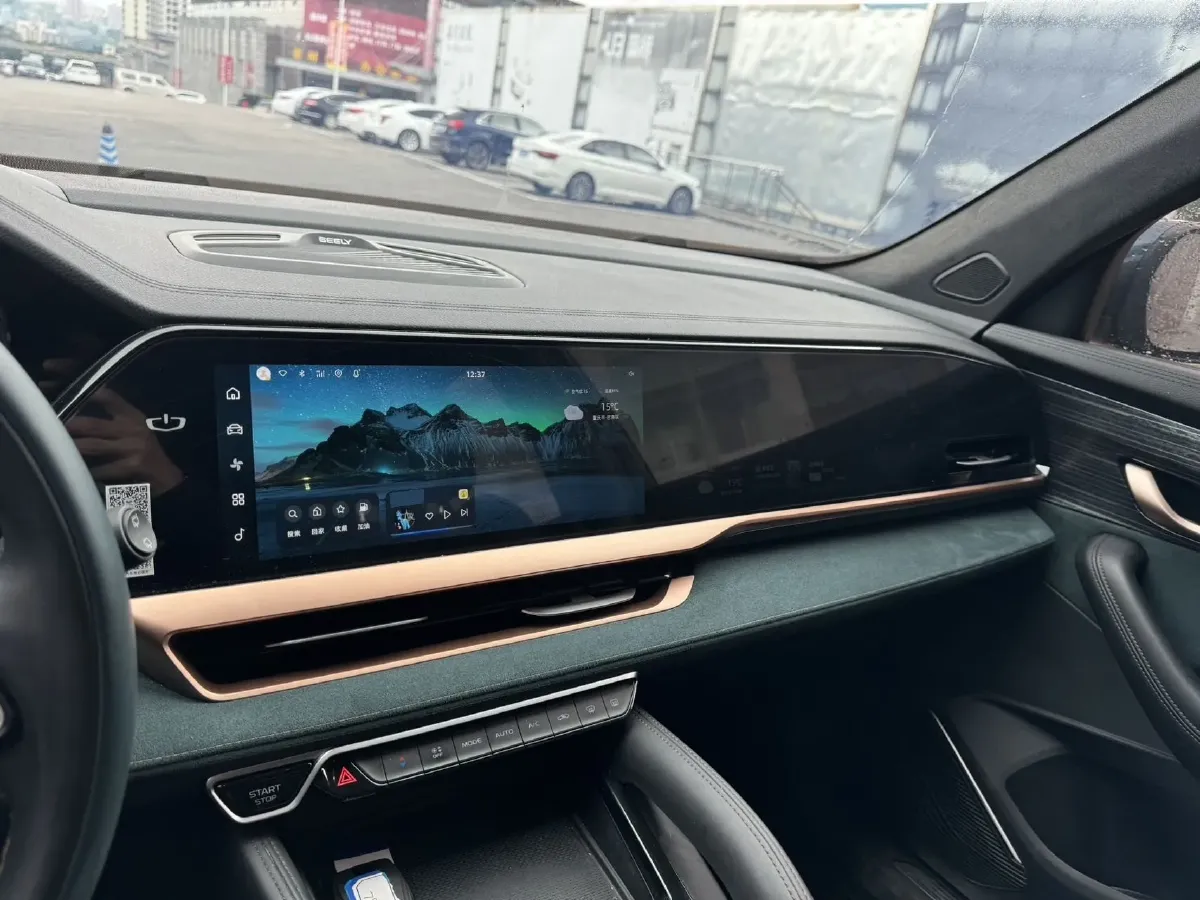 2021 Geely Monjaro 2.0T 218HP L4 7DCT,autocango,china used car exporter,china ev exporter,chinese used car exporter,chinese used ev exporter