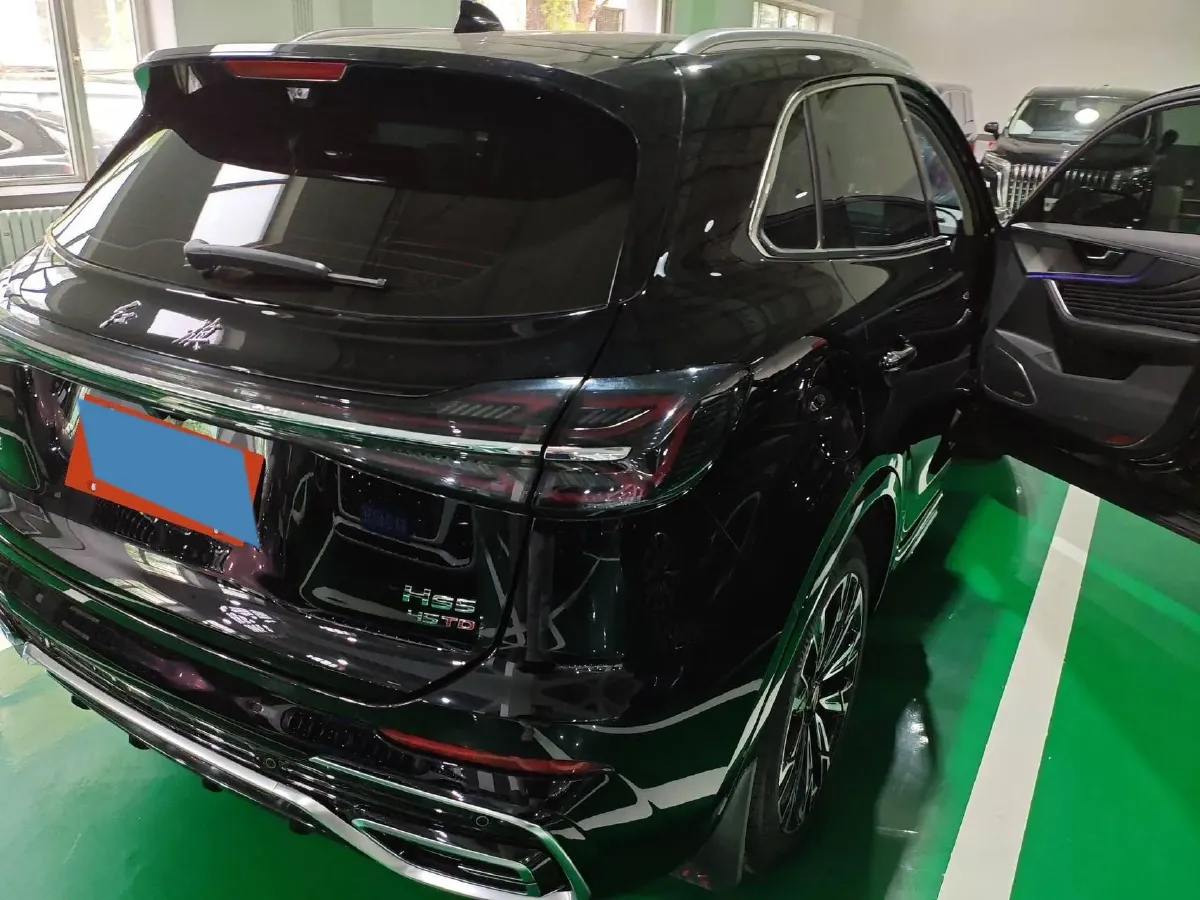 2023 HongQi HS5 2.0T 252HP L4 8AT,autocango,china used car exporter,china ev exporter,chinese used car exporter,chinese used ev exporter