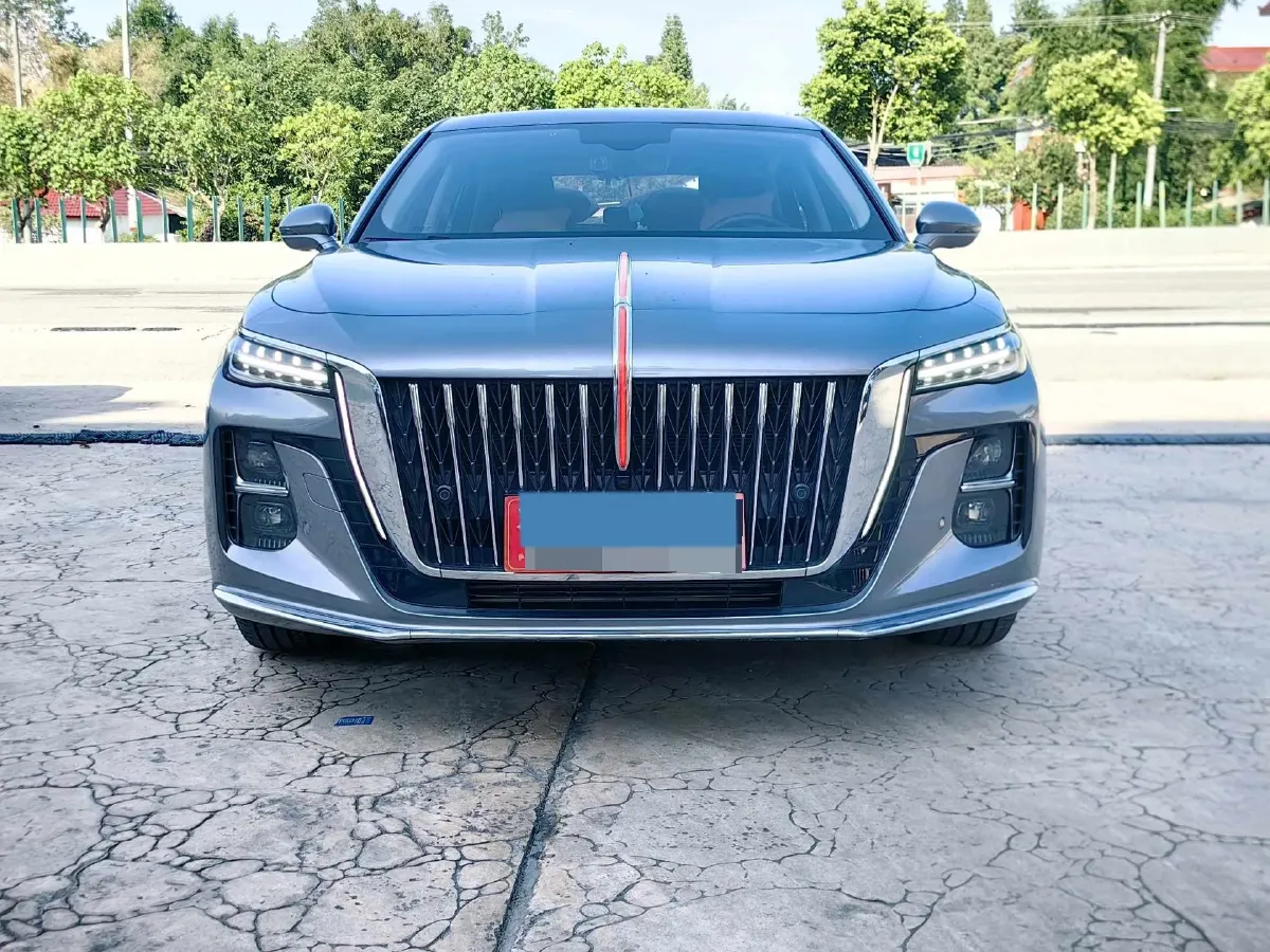 2024 HongQi H5 2.0T 224HP L4 8AT,autocango,china used car exporter,china ev exporter,chinese used car exporter,chinese used ev exporter