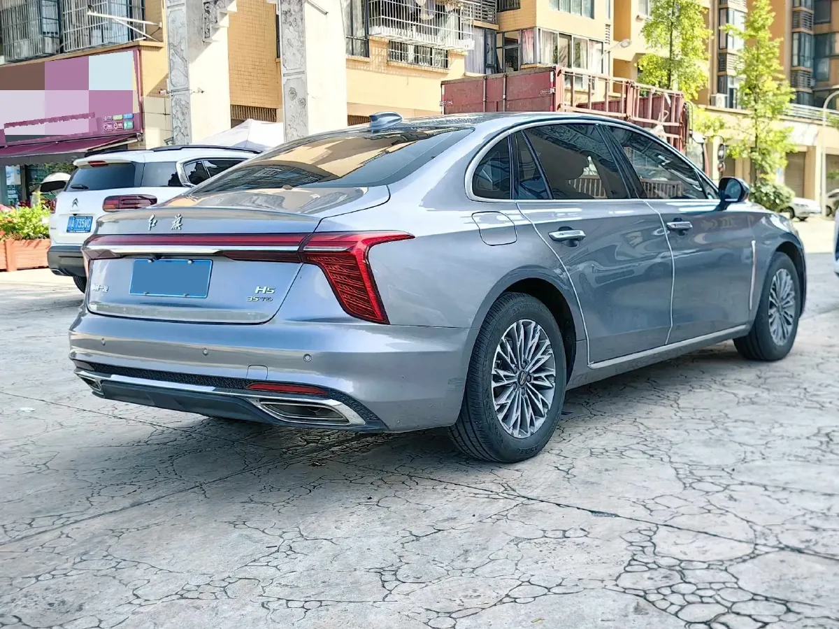 2024 HongQi H5 2.0T 224HP L4 8AT,autocango,china used car exporter,china ev exporter,chinese used car exporter,chinese used ev exporter