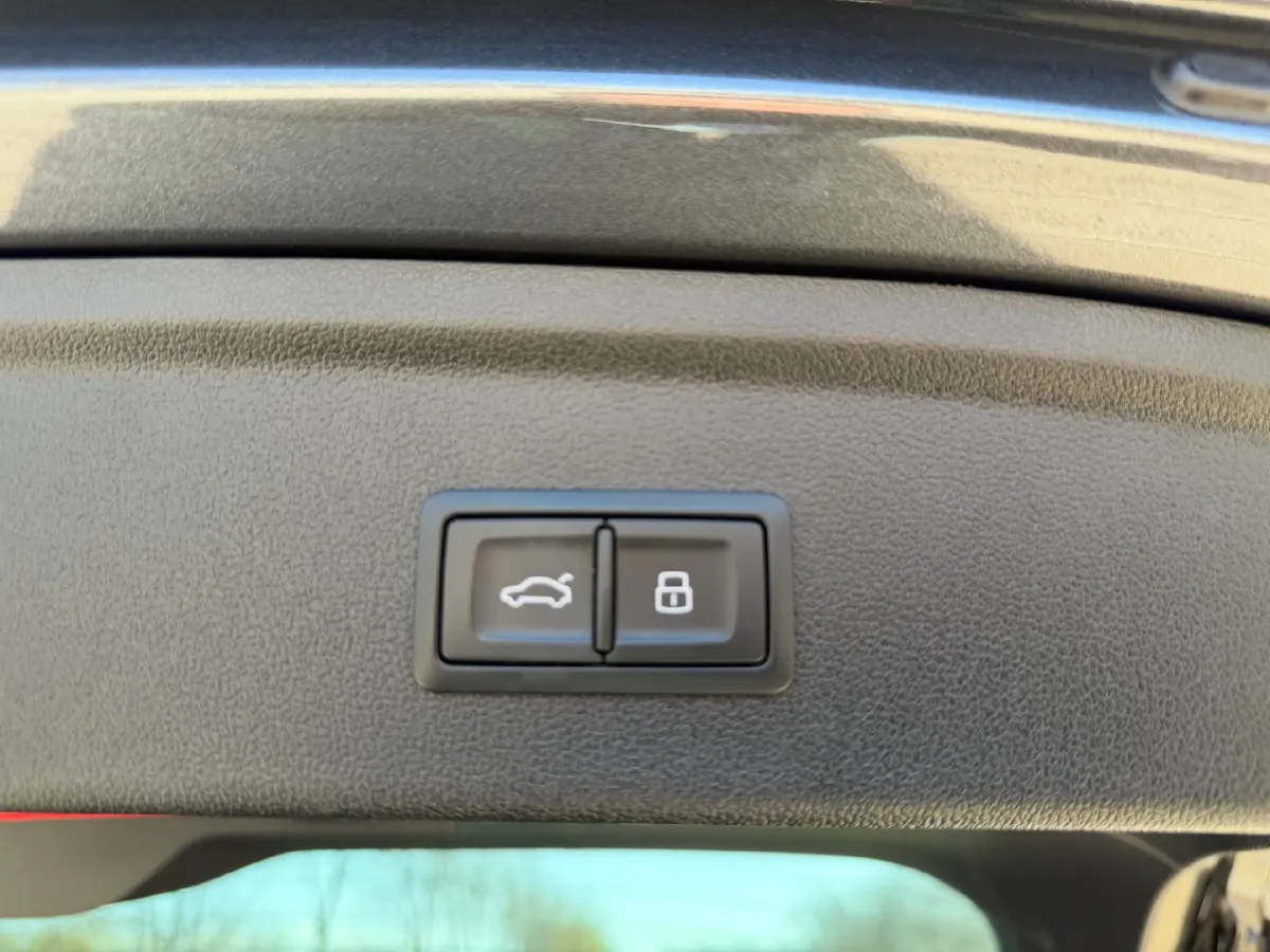 2022 Audi A3 1.4T 150HP L4 7DCT,autocango,china used car exporter,china ev exporter,chinese used car exporter,chinese used ev exporter