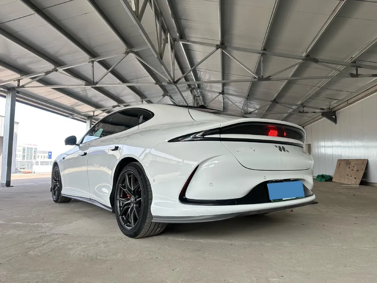 2024 IM L6 BEV 75KWH,autocango,china used car exporter,china ev exporter,chinese used car exporter,chinese used ev exporter