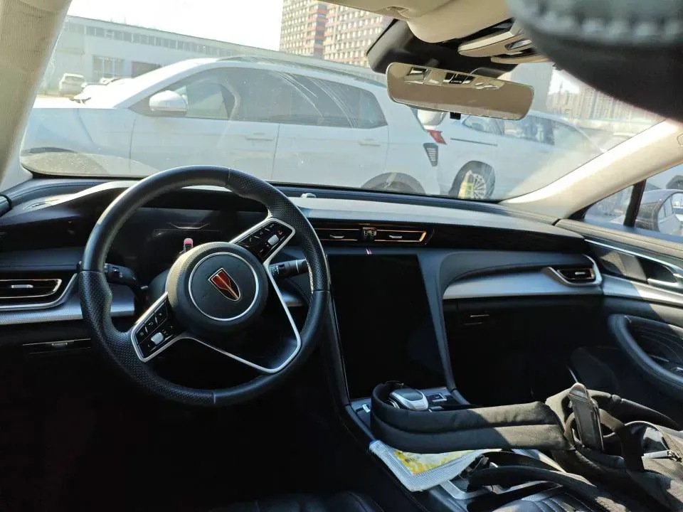 2022 HongQi H5 1.5T 169HP L4 7DCT,autocango,china used car exporter,china ev exporter,chinese used car exporter,chinese used ev exporter