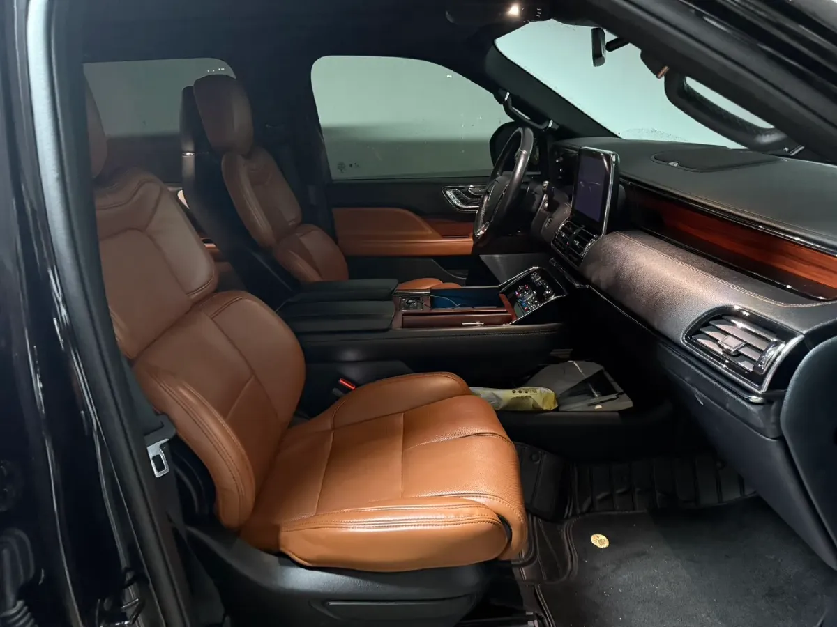 2020 Lincoln Navigator 3.5T 388HP V6 10AT,autocango,china used car exporter,china ev exporter,chinese used car exporter,chinese used ev exporter