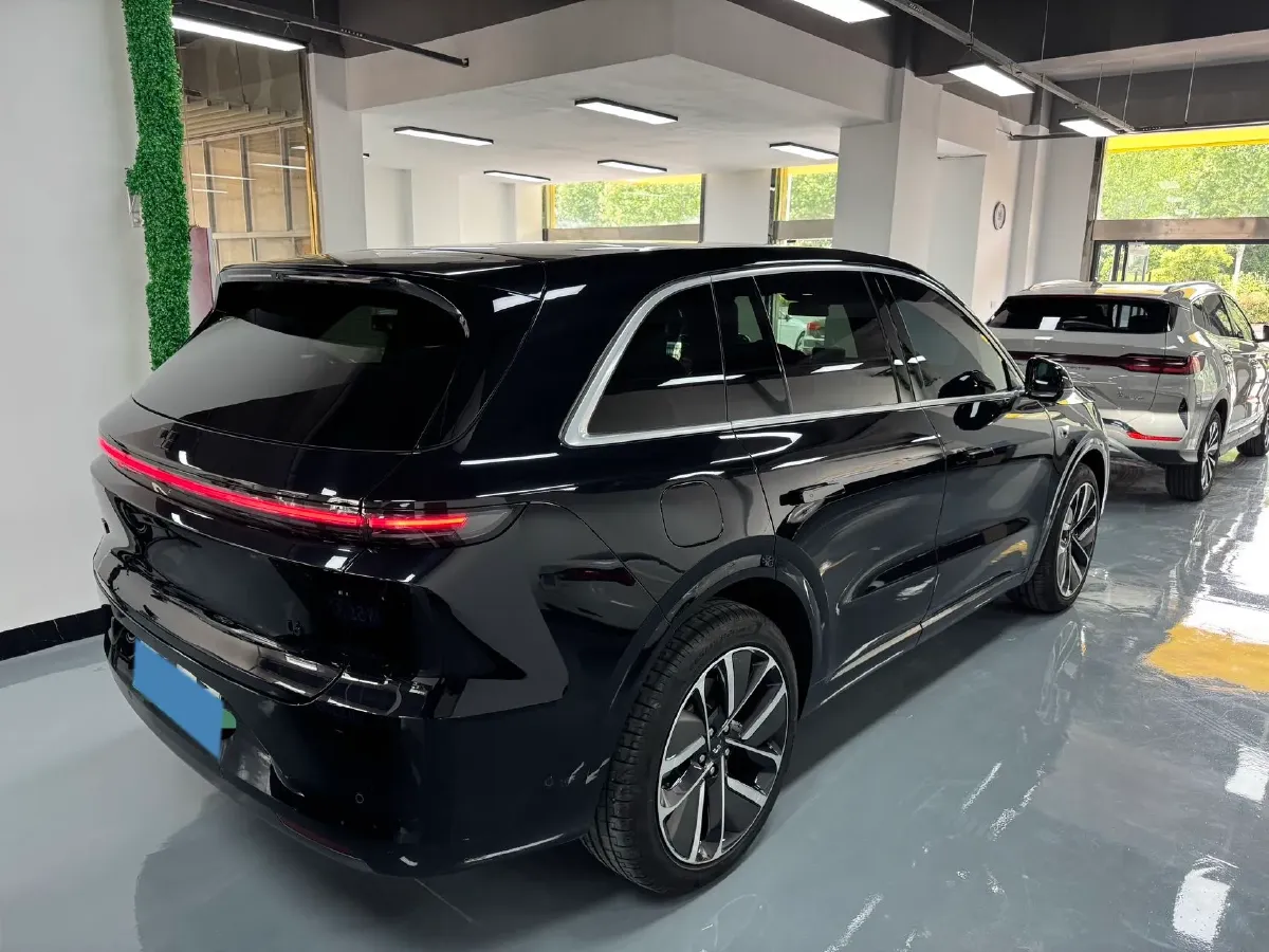 2024 Li L6 Range Extended 154HP L4 REEV 36.8KWH,autocango,china used car exporter,china ev exporter,chinese used car exporter,chinese used ev exporter