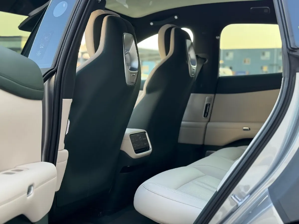 2025 MI YU7 BEV 96.3KWH,autocango,china used car exporter,china ev exporter,chinese used car exporter,chinese used ev exporter