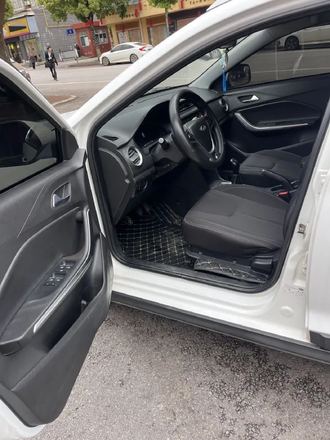 2018 Chery Tiggo 3x 1.5L 106HP L4 5MT,autocango,china used car exporter,china ev exporter,chinese used car exporter,chinese used ev exporter