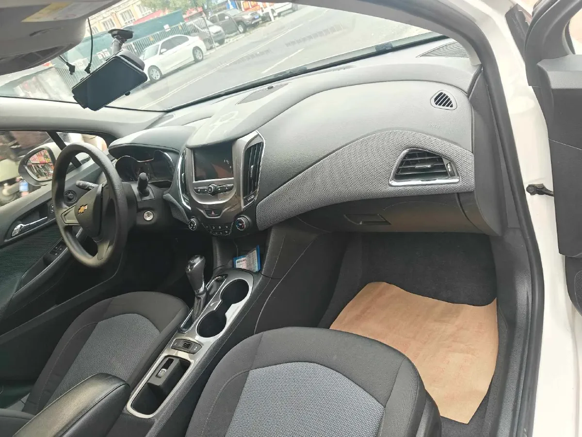 2018 Chevrolet Cruze 1.5L 114HP L4 6AT,autocango,china used car exporter,china ev exporter,chinese used car exporter,chinese used ev exporter