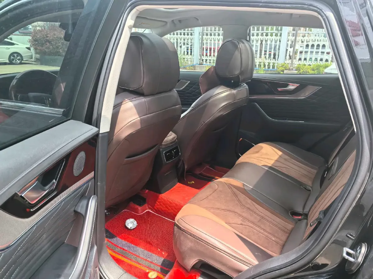 2022 HongQi HS5 2.0T 224HP L4 6AT,autocango,china used car exporter,china ev exporter,chinese used car exporter,chinese used ev exporter