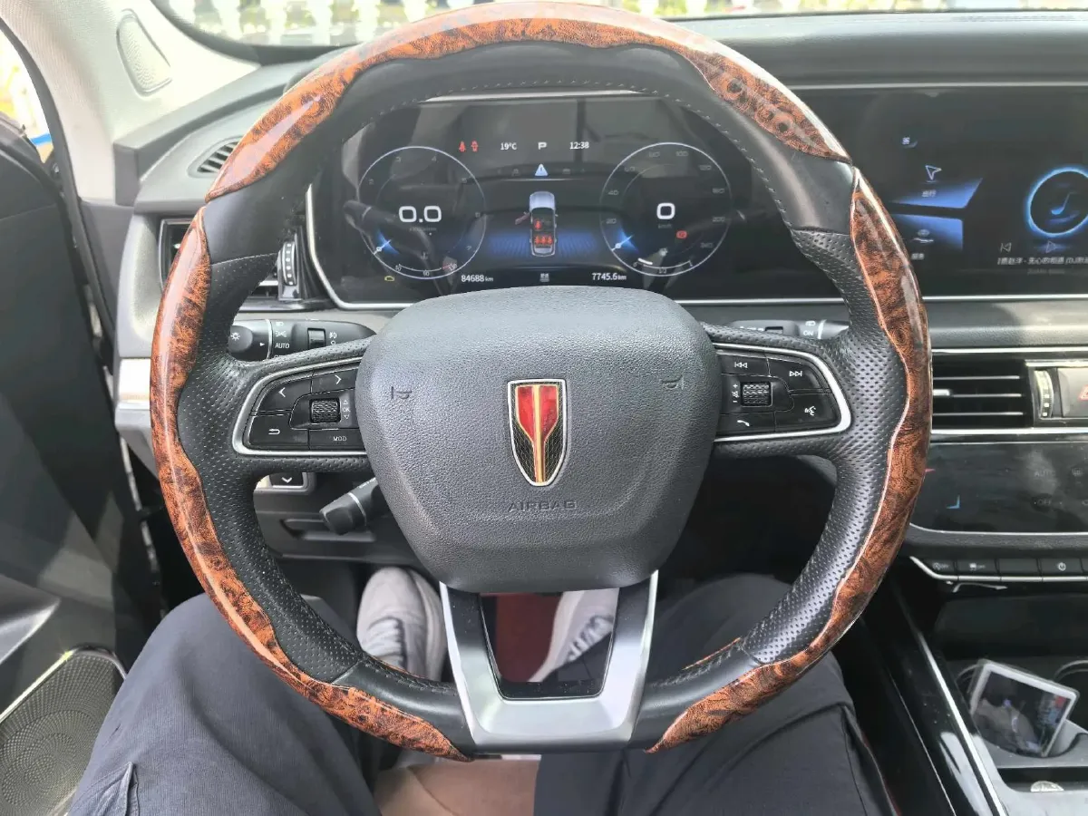 2022 HongQi HS5 2.0T 224HP L4 6AT,autocango,china used car exporter,china ev exporter,chinese used car exporter,chinese used ev exporter