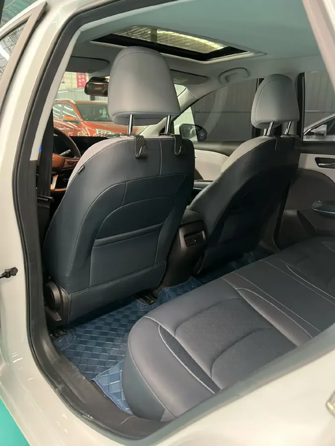 2024 Chevrolet Monza 1.5L 113HP L4 6DCT,autocango,china used car exporter,china ev exporter,chinese used car exporter,chinese used ev exporter