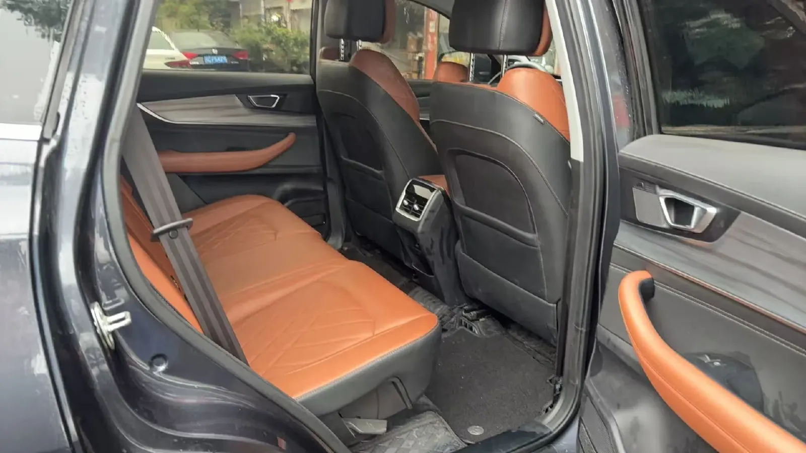 2022 ChangAn CS75 Plus 2.0T 233HP L4 8AT,autocango,china used car exporter,china ev exporter,chinese used car exporter,chinese used ev exporter