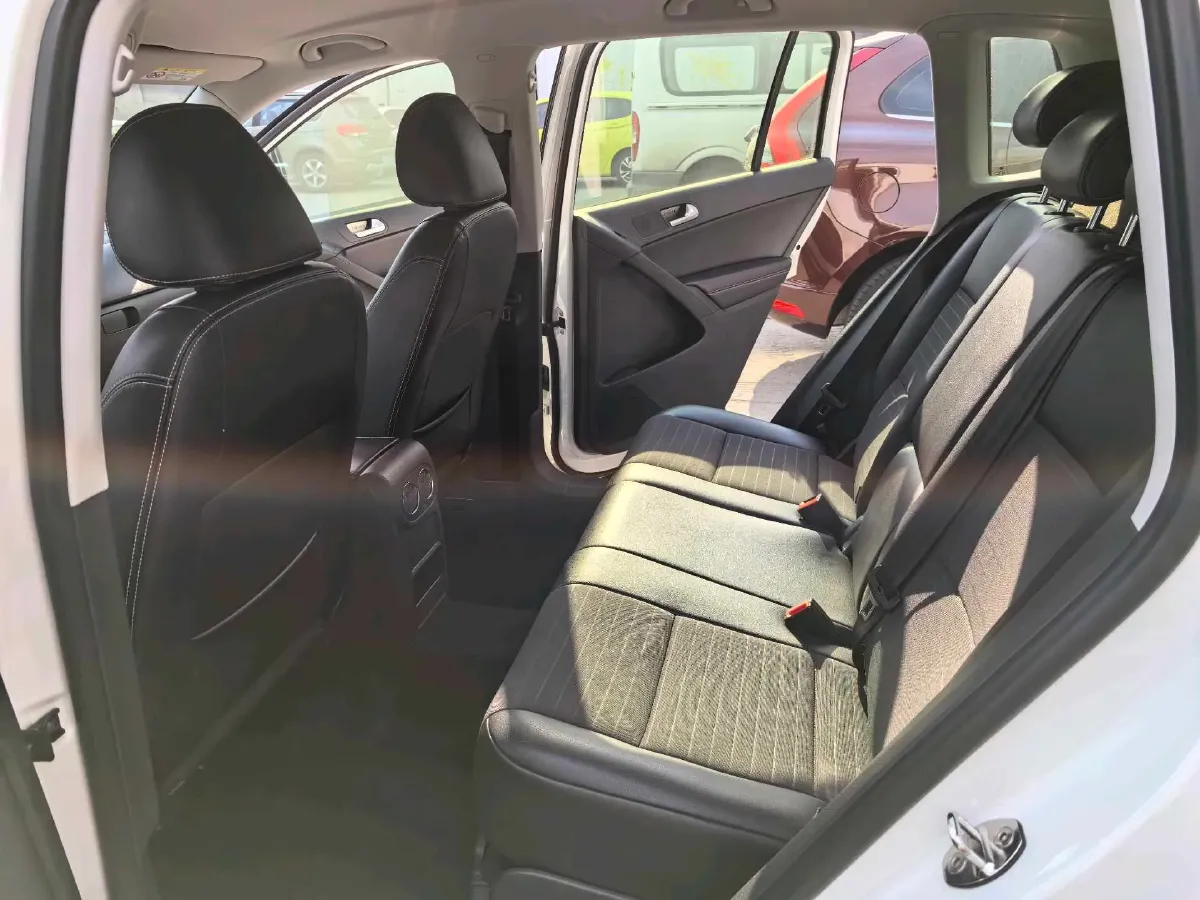 2017 MAXUS T60 2.0T 224HP L4 6AT,autocango,china used car exporter,china ev exporter,chinese used car exporter,chinese used ev exporter