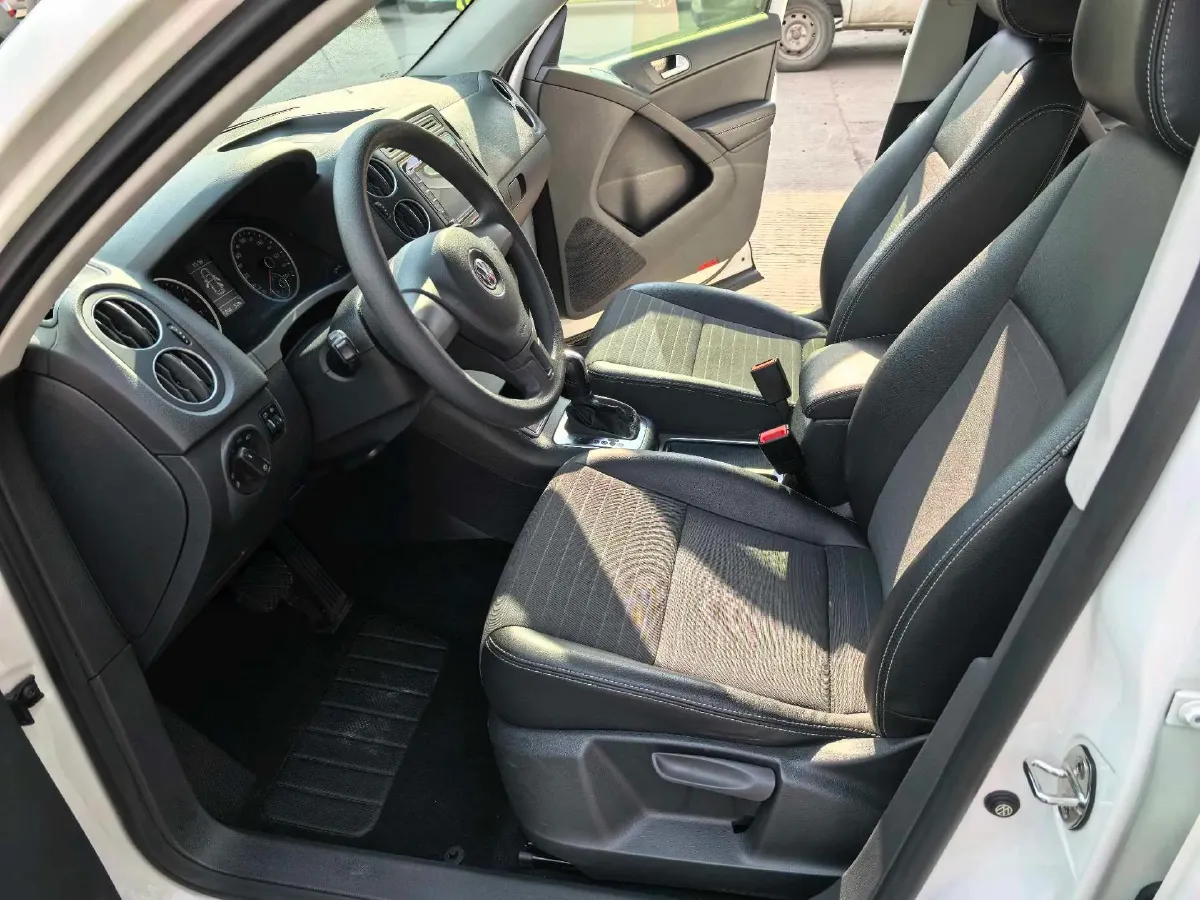 2017 MAXUS T60 2.0T 224HP L4 6AT,autocango,china used car exporter,china ev exporter,chinese used car exporter,chinese used ev exporter