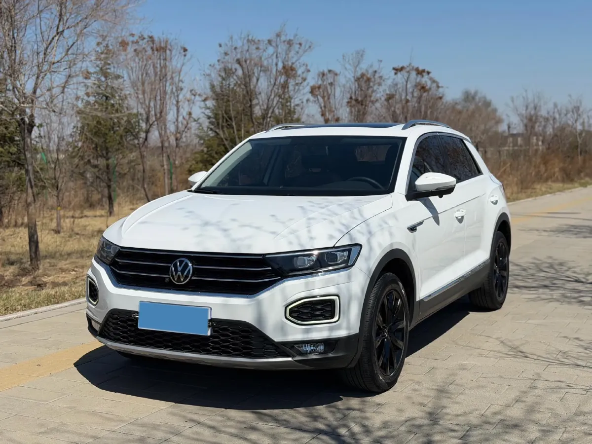 2022 Volkswagen T-Roc 1.4T 150HP L4 7DCT,autocango,china used car exporter,china ev exporter,chinese used car exporter,chinese used ev exporter