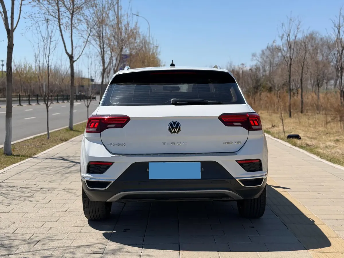 2022 Volkswagen T-Roc 1.4T 150HP L4 7DCT,autocango,china used car exporter,china ev exporter,chinese used car exporter,chinese used ev exporter