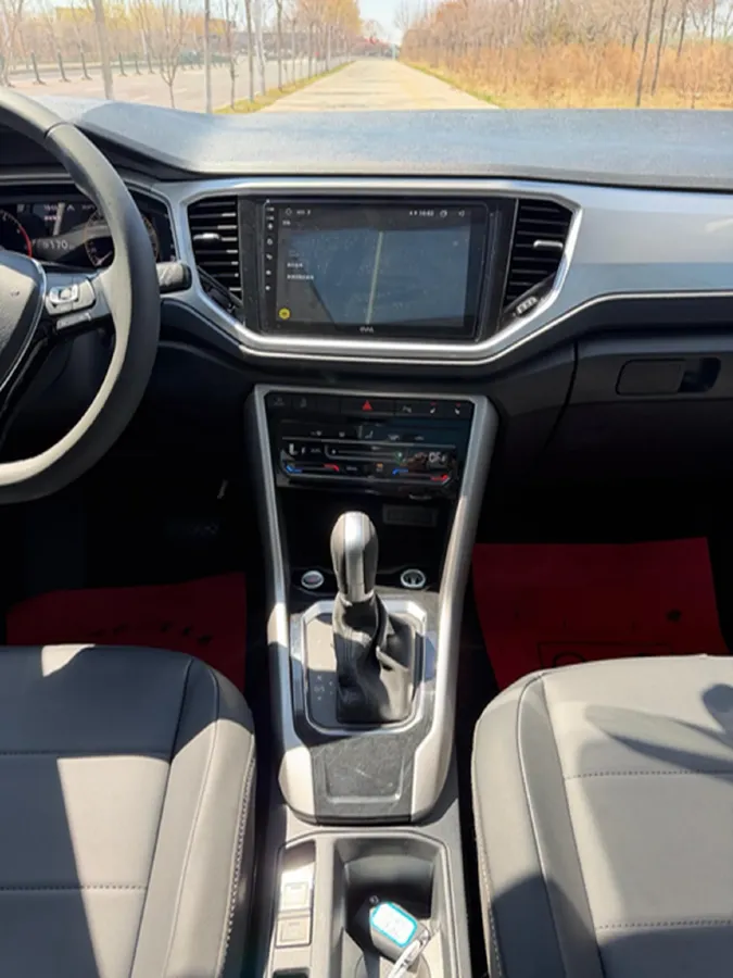 2022 Volkswagen T-Roc 1.4T 150HP L4 7DCT,autocango,china used car exporter,china ev exporter,chinese used car exporter,chinese used ev exporter