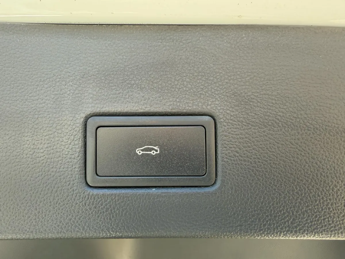 2022 Volkswagen T-Roc 1.4T 150HP L4 7DCT,autocango,china used car exporter,china ev exporter,chinese used car exporter,chinese used ev exporter