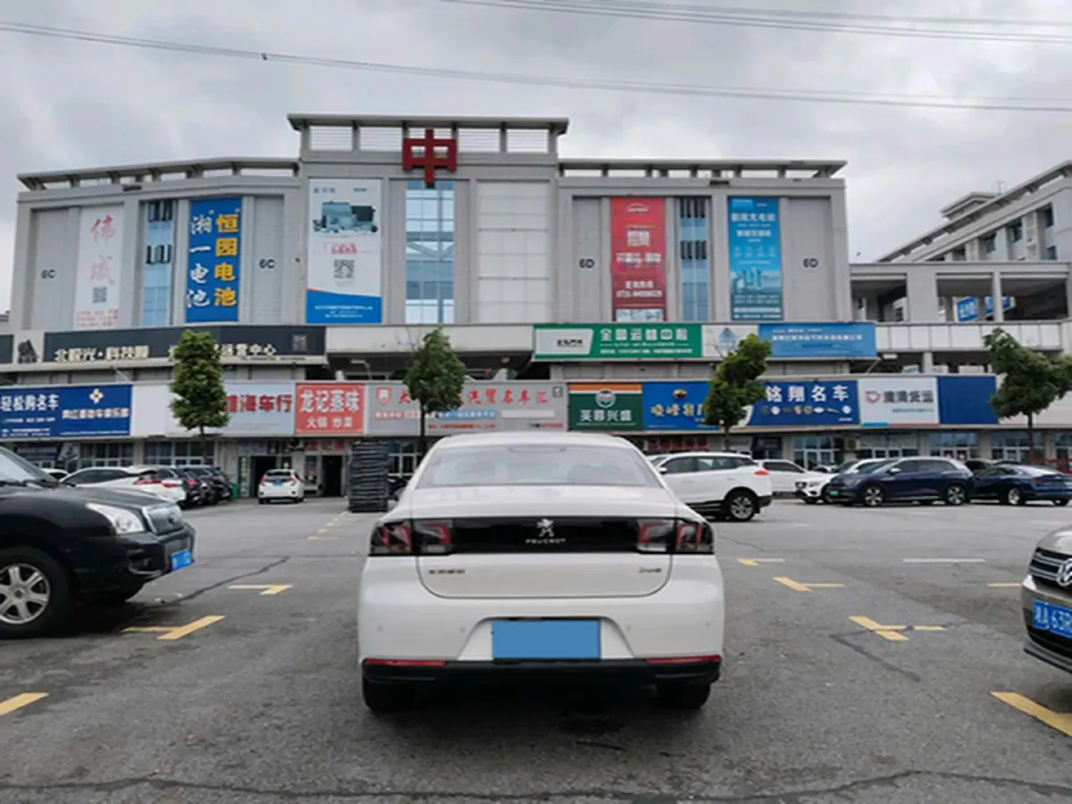 2018 Peugeot 308 1.6L 117HP L4 6AT,autocango,china used car exporter,china ev exporter,chinese used car exporter,chinese used ev exporter