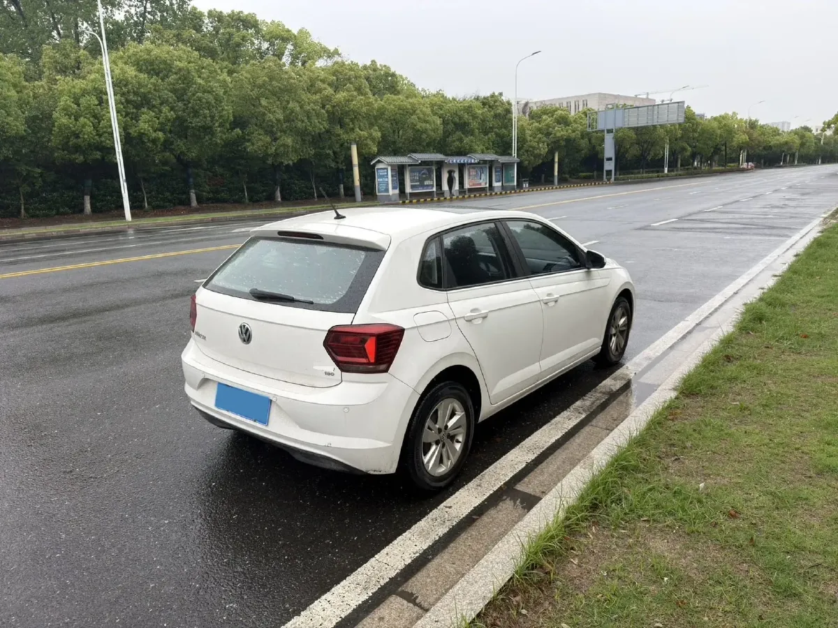 2019 Volkswagen Polo 1.5L 113HP L4 6AT,autocango,china used car exporter,china ev exporter,chinese used car exporter,chinese used ev exporter