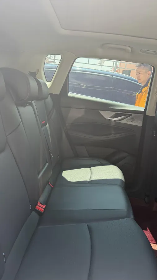 2021 ChangAn CS35 Plus 1.4T 160HP L4 7DCT,autocango,china used car exporter,china ev exporter,chinese used car exporter,chinese used ev exporter