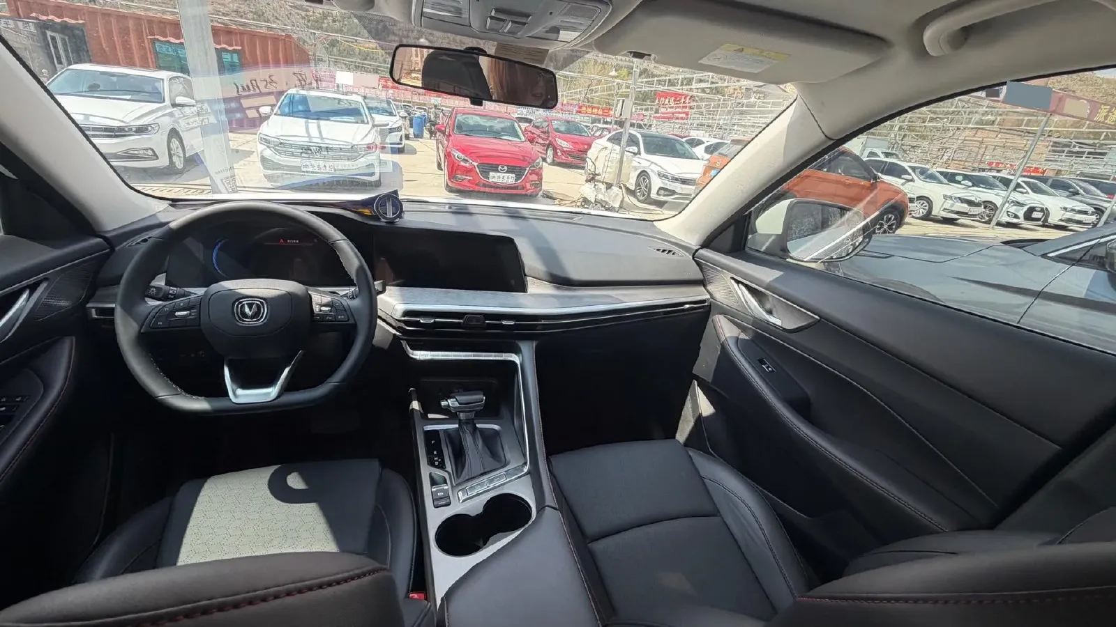 2021 ChangAn CS35 Plus 1.4T 160HP L4 7DCT,autocango,china used car exporter,china ev exporter,chinese used car exporter,chinese used ev exporter