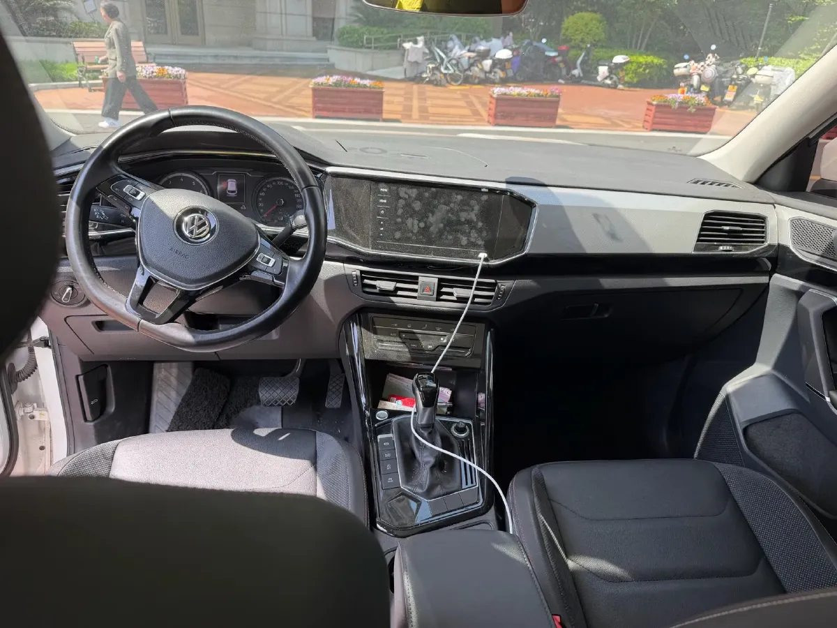 2019 MINI CLUBMAN 1.5T 102HP L3 6AT,autocango,china used car exporter,china ev exporter,chinese used car exporter,chinese used ev exporter