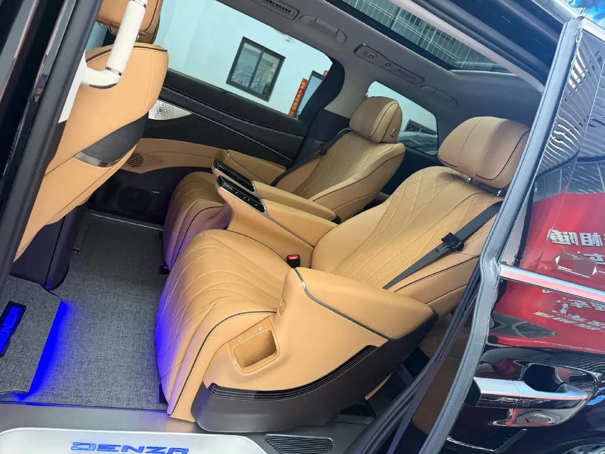 2024 Denza D9 1.5T 139HP L4 E-CVT PHEV 20.39KWH,autocango,china used car exporter,china ev exporter,chinese used car exporter,chinese used ev exporter