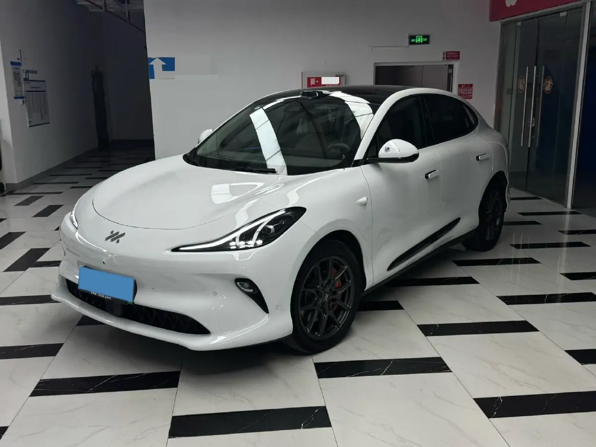 2025 IM LS6 BEV 75KWH,autocango,china used car exporter,china ev exporter,chinese used car exporter,chinese used ev exporter