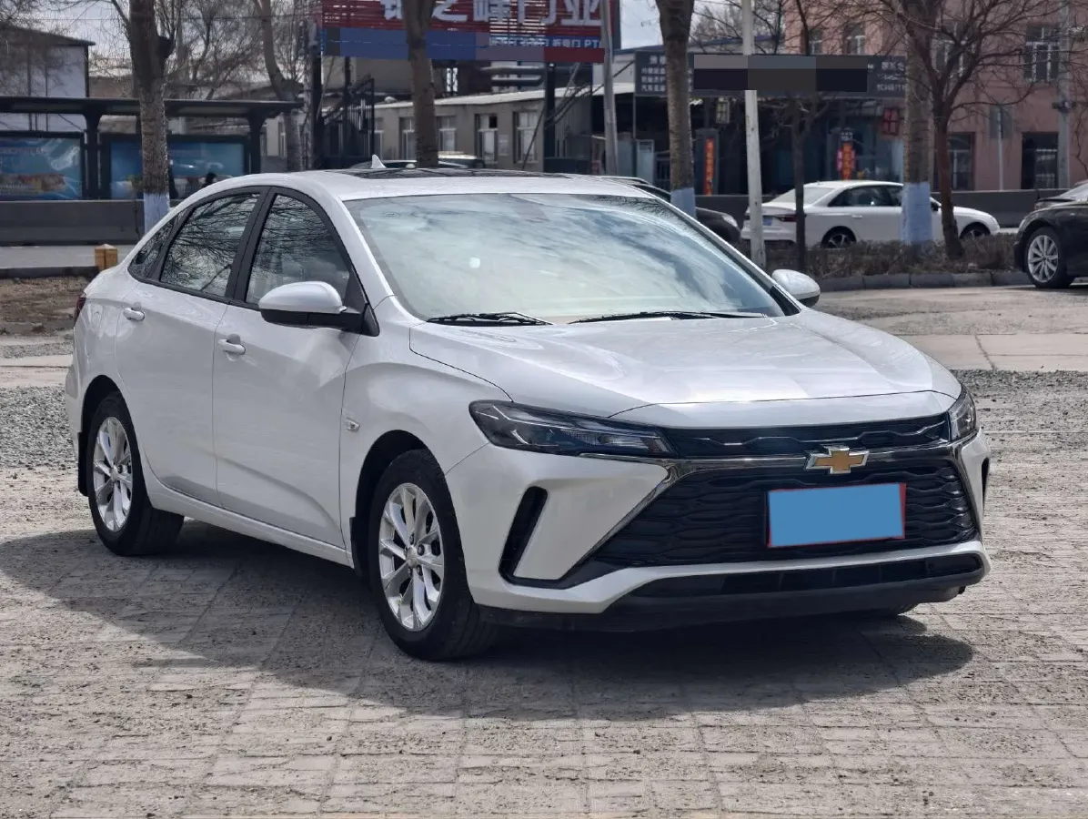 2024 Chevrolet Monza 1.5L 113HP L4 6DCT,autocango,china used car exporter,china ev exporter,chinese used car exporter,chinese used ev exporter