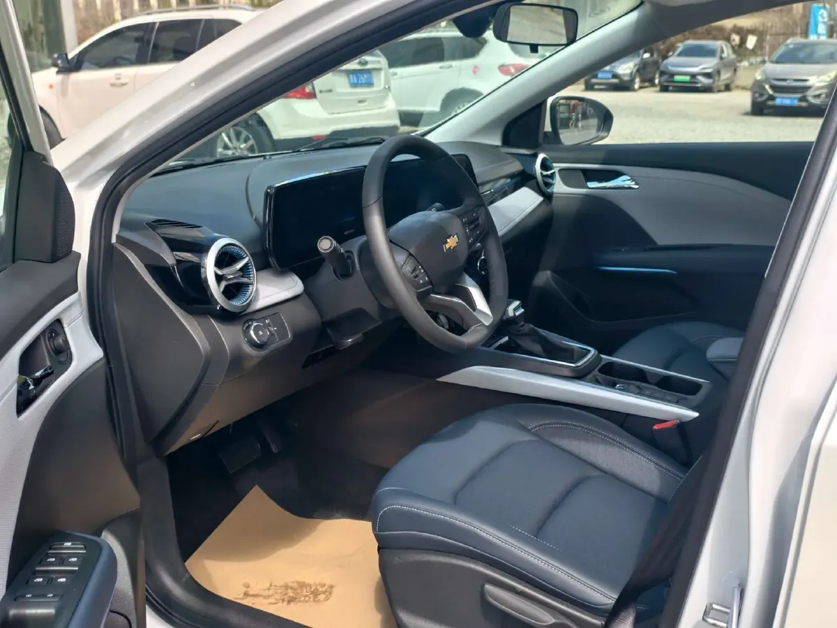 2024 Chevrolet Monza 1.5L 113HP L4 6DCT,autocango,china used car exporter,china ev exporter,chinese used car exporter,chinese used ev exporter