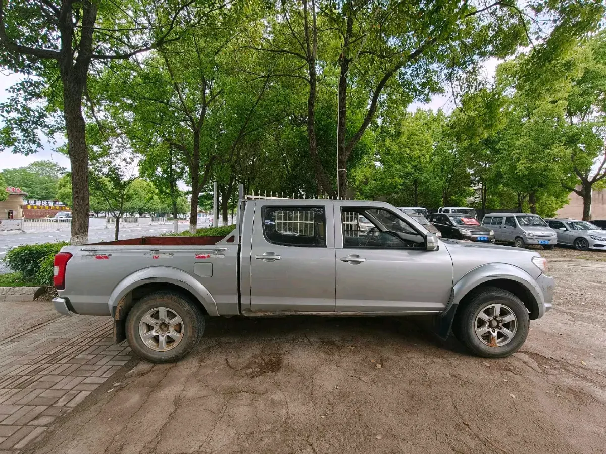 2018 Dongfeng RuiQi 2.5T 140HP L4 6MT,autocango,china used car exporter,china ev exporter,chinese used car exporter,chinese used ev exporter