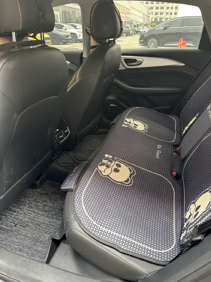 2020 Roewe i6 MAX 1.5T 173HP L4 7DCT,autocango,china used car exporter,china ev exporter,chinese used car exporter,chinese used ev exporter