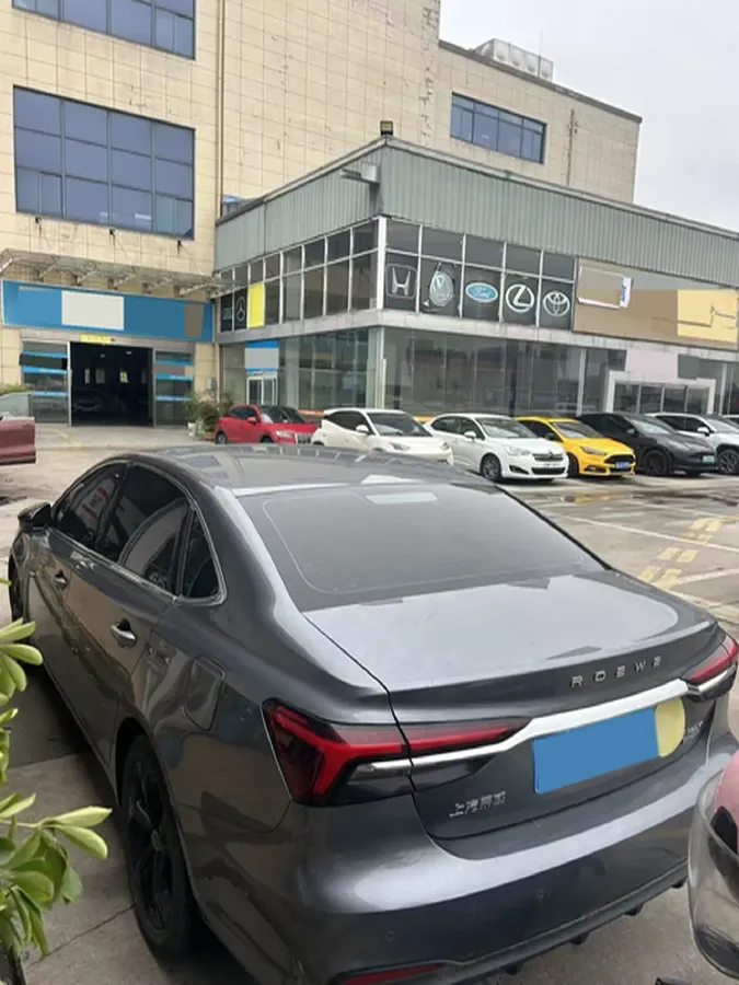 2020 Roewe i6 MAX 1.5T 173HP L4 7DCT,autocango,china used car exporter,china ev exporter,chinese used car exporter,chinese used ev exporter