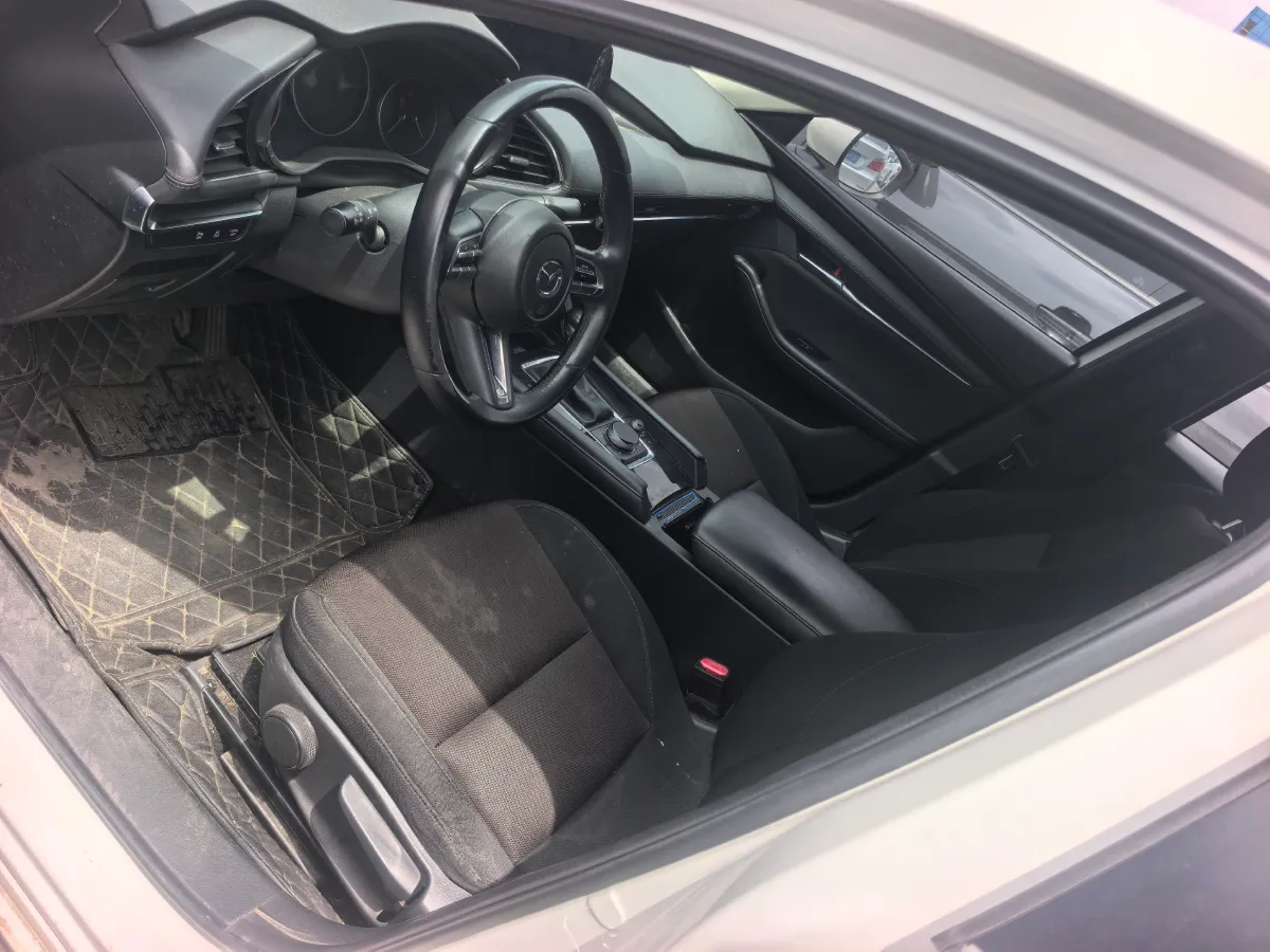 2020 Mazda 3 Axela 2.0L 158HP L4 6AT,autocango,china used car exporter,china ev exporter,chinese used car exporter,chinese used ev exporter