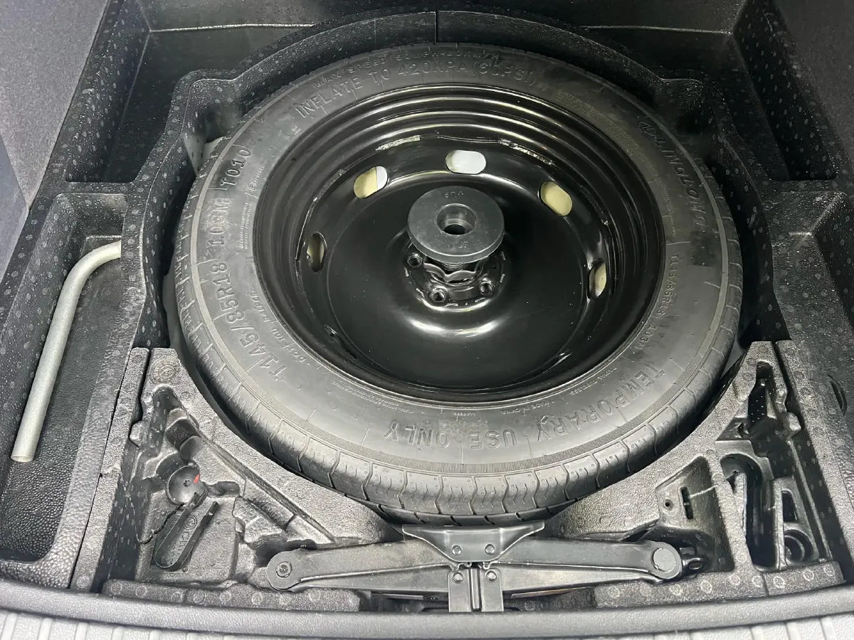 2022 Skoda Kodiak 2.0T 186HP L4 7DCT,autocango,china used car exporter,china ev exporter,chinese used car exporter,chinese used ev exporter